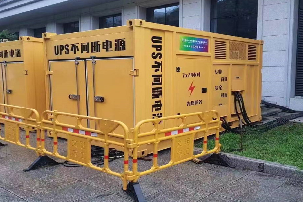 岳麓发电机租赁施工现场